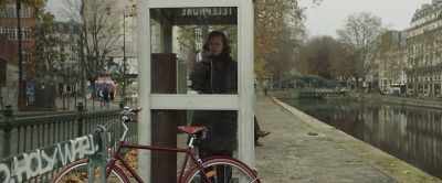 SUSAN:
Tom, wait. - French Exit