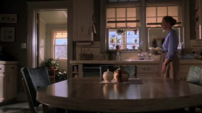 - Sushi.
- Like what? - Six Feet Under