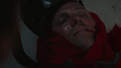 Suspect down.
All clear. - NCIS: Hawai'i