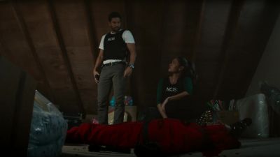Suspect down. All clear. - NCIS: Hawai'i