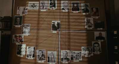 Suspects span Italy's
vast centers of power. - Murder of God's Banker