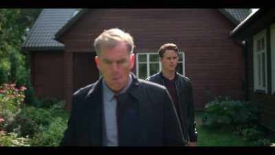 [SUSPENSEFUL ELECTRONIC MUSIC PLAYS] - Young Wallander