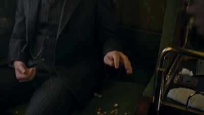 (suspenseful jazz music) - The Porter