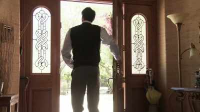 [suspenseful music continues] - Haunted Hotties