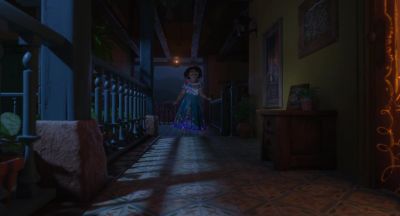 (SUSPENSEFUL MUSIC PLAYING) - Encanto