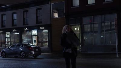 ♪ suspenseful music playing ♪ - Homeland