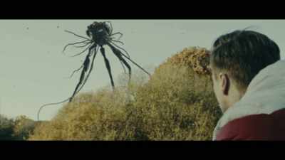 [suspenseful music playing] - War of the Worlds: The Attack