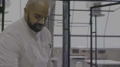 [suspenseful music playing] - School of Chocolate