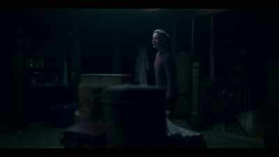 [suspenseful music playing] - The Haunting of Bly Manor