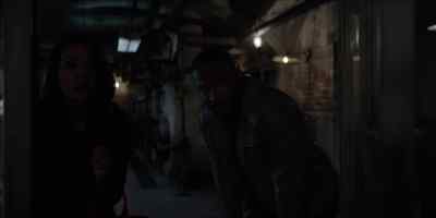 [suspenseful music playing] - Batwoman