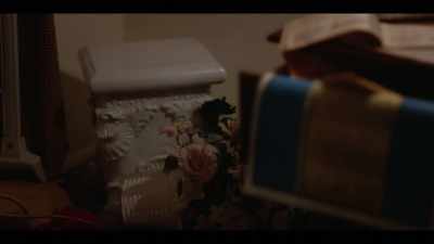 ♪ (SUSPENSEFUL MUSIC PLAYING) ♪ - I'll Be Gone in the Dark