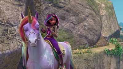 [suspenseful music plays] - Unicorn Academy
