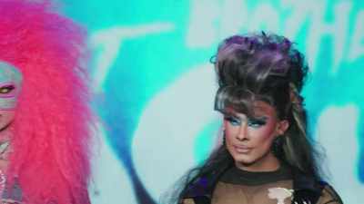 [suspenseful music] - The Boulet Brothers' Dragula: Titans