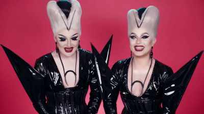 [suspenseful music] - The Boulet Brothers' Dragula: Titans