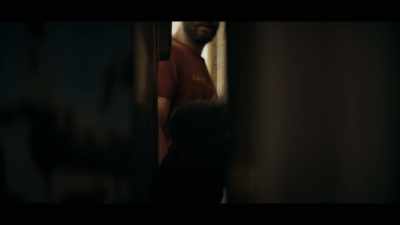 [suspenseful music] - The Tourist