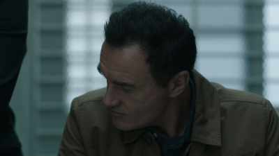 [SUSPENSEFUL MUSIC] - FBI: Most Wanted
