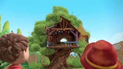 [suspenseful music] - The Adventures of Paddington