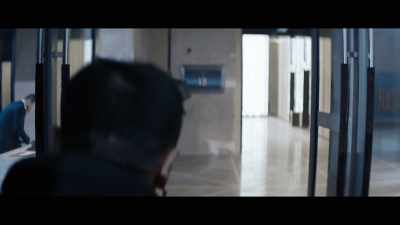 [suspenseful music] - Super Me