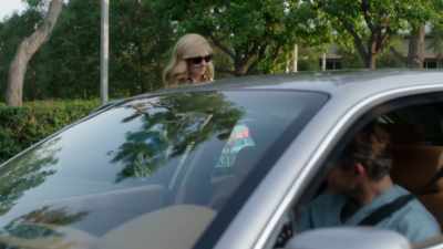 [suspenseful music] - Dirty John