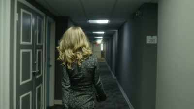 [suspenseful music] - Dirty John