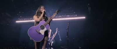 (suspenseful music) - Olivia Rodrigo: GUTS World Tour