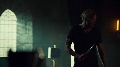 (SUSPENSEFUL MUSIC) - Shadowhunters