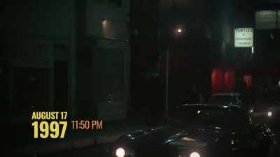 [suspenseful music] - History's Greatest Heists with Pierce Brosnan