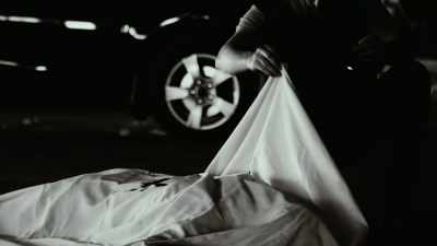 (suspenseful music) - Scissors