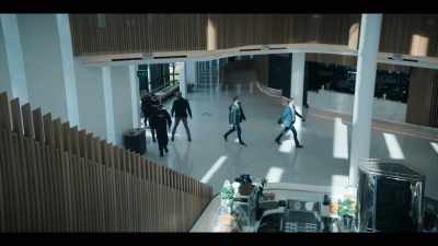 [suspenseful music] - Prosper