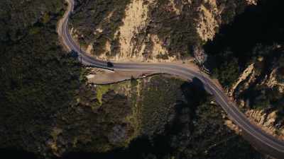 [suspenseful music] - Road Trip Hostage