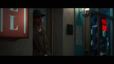 [suspenseful music] - Last King of the Cross