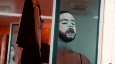 [suspenseful percussive music playing] - Glow Up: Britain's Next Make-Up Star