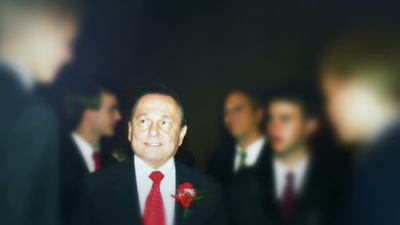 [suspenseful theme music plays] - Shiny Happy People: Duggar Family Secrets