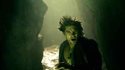 ( suspenseful theme playing ) - Legend of the Seeker
