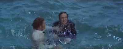 Swallow, look, look!
Ahoy, Ahoy... - Captain Nemo and the Underwater City