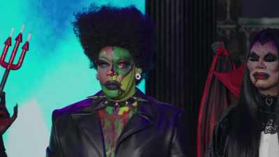 - [Swanthula] I loved
the take on the devil, - The Boulet Brothers' Dragula: Titans