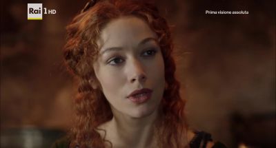 Swapping charcoal for a needle? - Medici: Masters of Florence