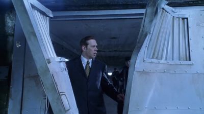 Sweep the area. - Smallville