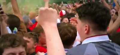 ♪ Sweet Caroline ♪ - The Final: Attack on Wembley