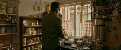 -Sweet?
-Plain. I'll take it. - Andhadhun