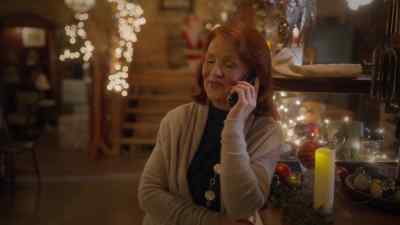 - Sweetie,
I was just sensing some-- - Five Gold Rings