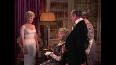Sweetly pretty - The Prince and the Showgirl