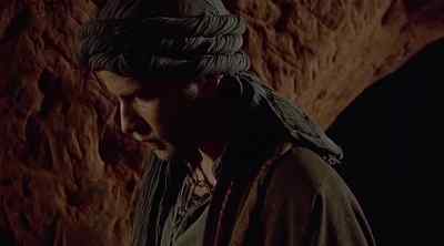 SYDNEY: As long as
you walk slowly, - Relic Hunter
