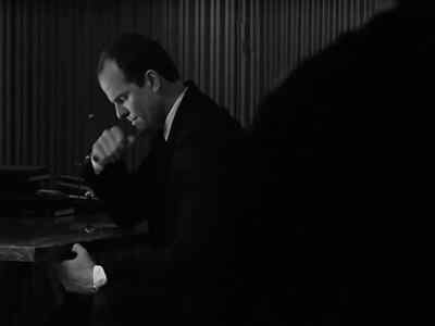 Sydney? - The Pretender