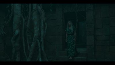 Sylvia, what are you doing here? - Mr. Midnight: Bacha na příšery