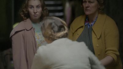 Sylvie, go home now. - Call the Midwife