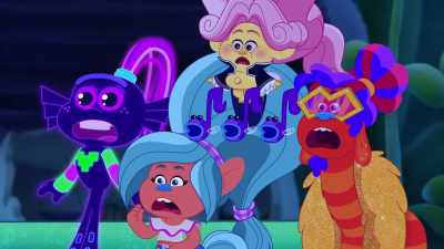 ‐[Synth] Everybody?
‐[gasping] - Trolls: TrollsTopia