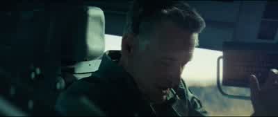 T om, what's going on? - Independence Day: Resurgence