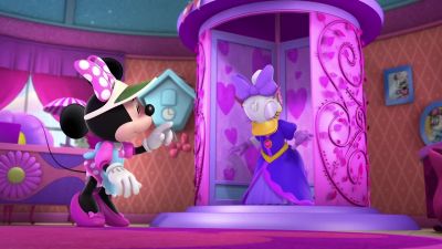              Ta-da!
          ( giggles ) - Mickey and the Roadster Racers
