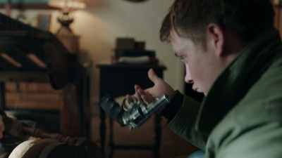 [tablet rings] - FBI: Most Wanted